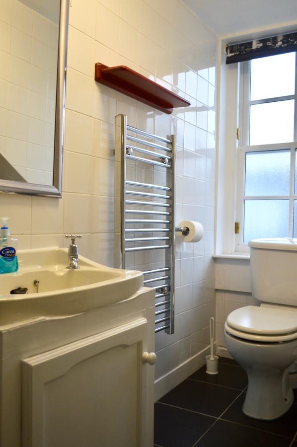 Central 1 Bedroom Apartment Sleeps 2 エディンバラ エクステリア 写真